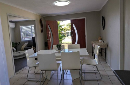 Brendale House | The Pine Rest | Spacious & Central Haven in Brendale