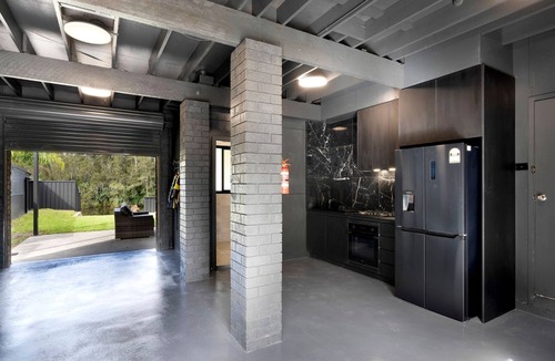 Chittaway Point House | The Point Retreat Waterfront Escape