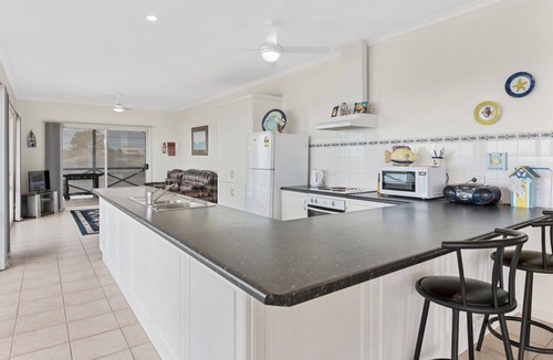 Para Wurlie House | The Point Turton Beach House