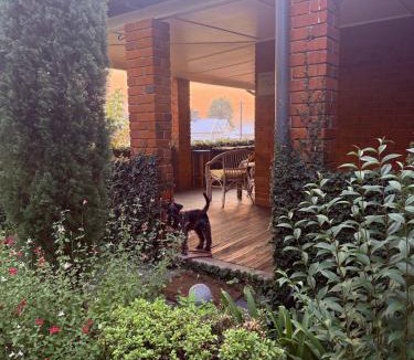 Tenterfield House | The Residence - Spacious 4-Bed Tenterfield Home