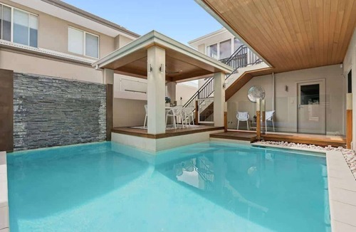 Hillarys House | The Rise | Pool, Playroom & Sauna near Hillarys