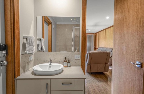 Anglesea House | The River Reserve Estate