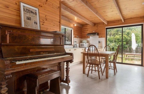 Rosebud House | The Rosebud Beach Shack