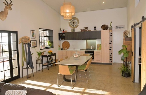 Dudley West House | The Rusty Kangaroo