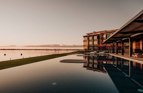 Yarrawonga Hotel | The Sebel Yarrawonga Silverwoods
