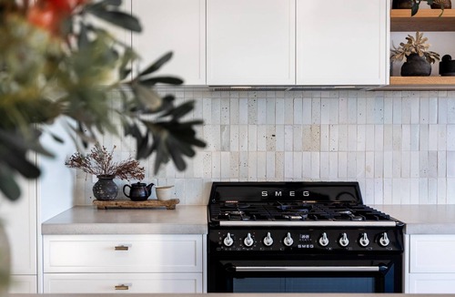 Manyana House | The Shack- Family-friendly luxury coastal cottage