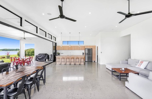 Barrine House | The Ski Shack - Lake Tinaroo