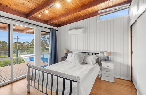 Aireys Inlet House | The Timeless Coastal - moments walk to town
