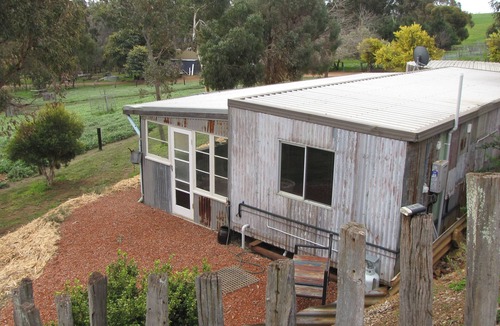 Winnejup Cottage | The Tin Shack - Quaint & Quirky