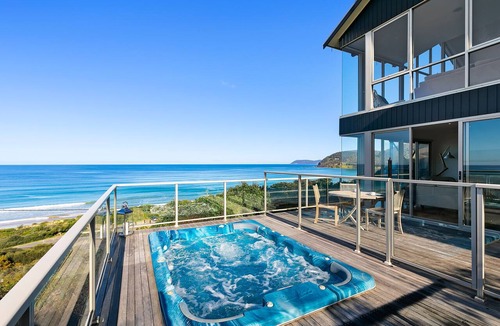 Eastern View House | The View