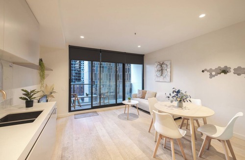 Melbourne Central Business District Apartment | This apartment is a 1 bedroom(s), 1 bathrooms, located in Melbourne, VIC.