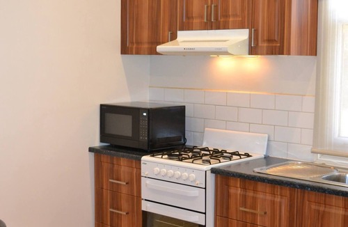 Ballarat East House | This house is a 3 bedroom(s), 1.5 bathrooms, located in Ballarat East, VIC.
