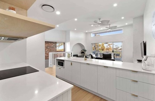 Malua Bay House | Three Beaches
