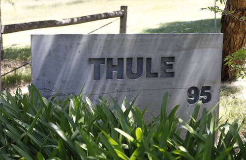 Mount Macedon House | Thule Country Estate | Sleeps 12 | Private Lake, Pool & Farm | 45 mins Melbourne