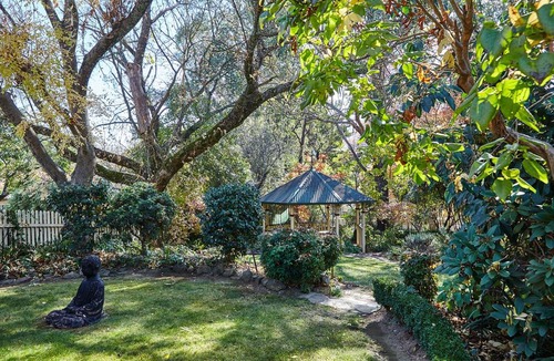 Bright Apartment | Tiffany's Cottages
