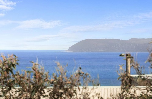 Fairhaven House | Timbara Hideaway - Ocean Views - Pet Friendly