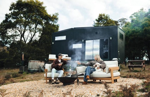 Hampton Cabin | Tiny Astrid - Blue Mountains