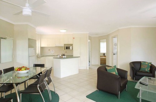 Port Macquarie Apartment | Town Beach Beachcomber Resort