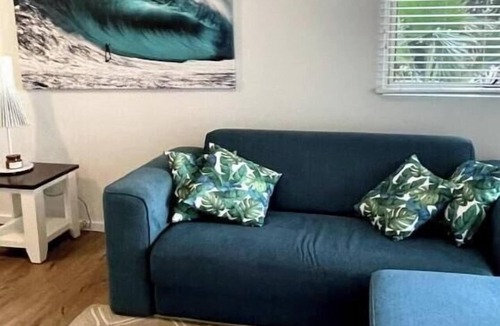 Coolum Beach Apartment | Tranquil 1-bedroom apartment with AC in Coolum Beach