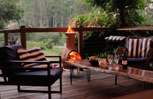 Termeil House | Tranquil farmhouse with sea view, dog friendly
