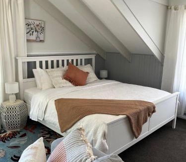 Gooseberry Hill Apartment | Tranquil Garden Cottage Retreat - Gooseberry Hill