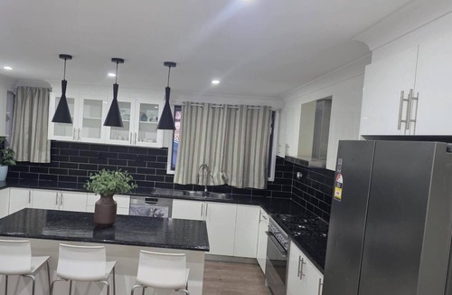 Oakhurst House | Tranquil Oakhurst Retreat Your Peaceful Home Away from Home
