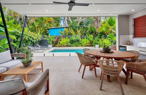 Moffat Beach House | Tranquil Palms Pet-Friendly Near Moffat Beach