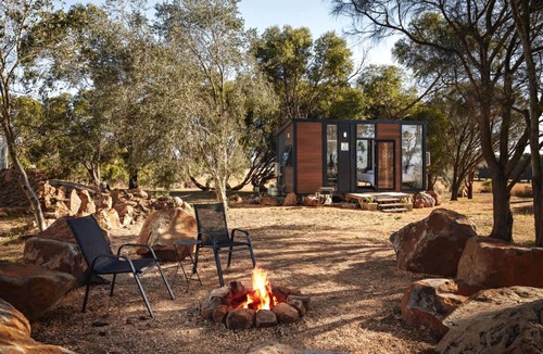 Wangoom Cabin | Tranquil Tiny House Near the Coast in Wangoom, Victoria