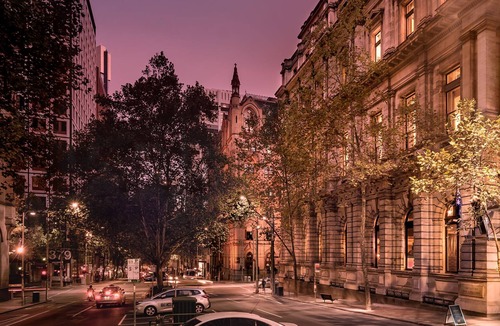 Melbourne Central Business District Apartment | TREASURY on COLLINS Apartment Hotel in Melbourne CBD