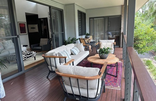 Arakoon House | Tree TopsnRainforest Retreat with Coastal Breeze – 7 Minutes to the Beach