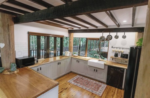 Smithfield House | Treehouse—Serene Tropical Hideaway & Private Pool