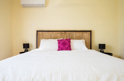 Brinkin House | Tropical Getaway