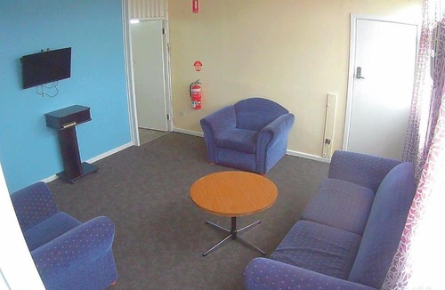 Warrnambool Hotel | Turn-in Motel