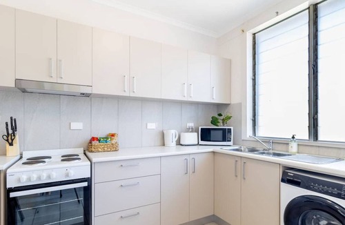 Rapid Creek Apartment | Turtle Place | 2 bed apt | Walk to foreshore
