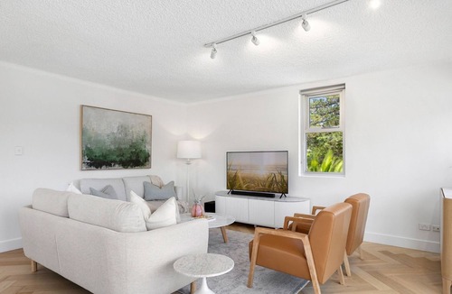 Manly Apartment | Two Bedroom waterfront apartment in the heart of Manly!