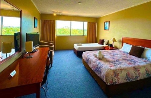 Rockhampton Hotel | U-wey Dragons Hotel