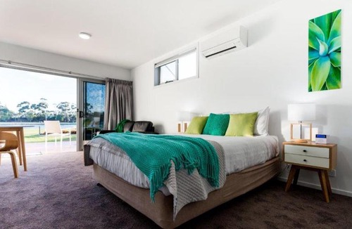 Ulverstone Apartment | Ulverstone River Edge HolidayApartments