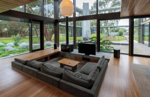 Inverloch House | Unforgettable Acre of Beachfront Luxury with Pool & Spa