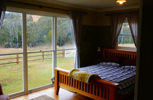 Bannaby House | Unique Country Retreat Taralga-Bannaby