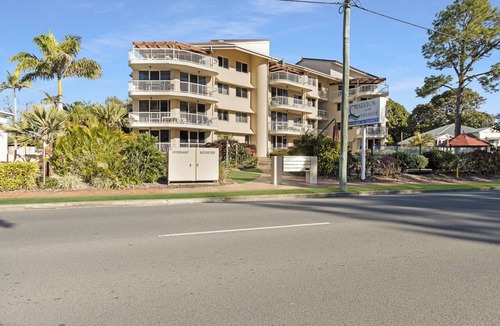 Torquay Apartment | Unit 13 Charlton on the Esplanade