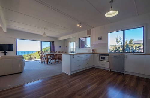 Pambula Beach Apartment | Unit 3. 2 Bedroom. BeachsidePambula Beach