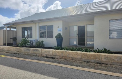 Jurien Bay Villa | Unit 51 Seafront Estate