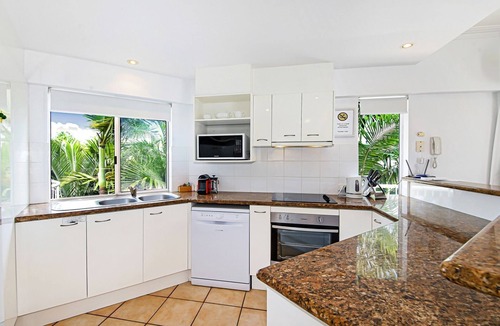 Coolum Beach Apartment | Unit 8.12 Perry Street