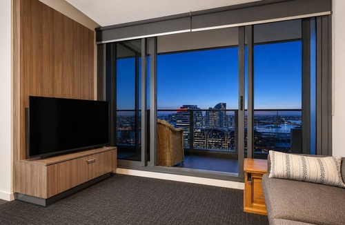 Melbourne Central Business District Apartment | Upper West Side by Ready Set Stay