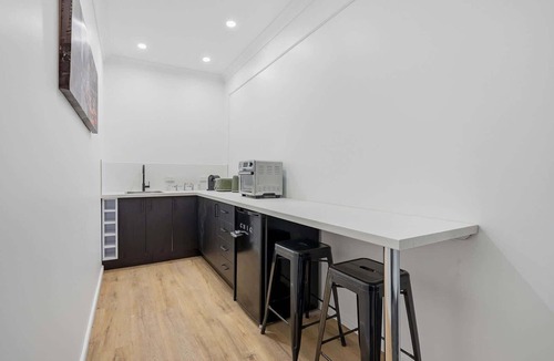 South Bathurst Apartment | Vale Road Studio Three - Coffee at your doorstep