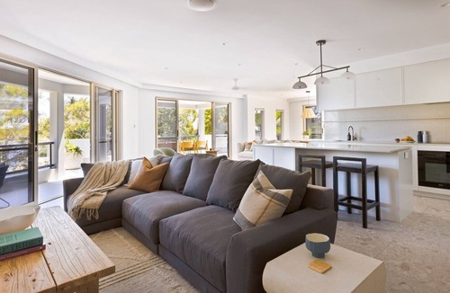 Noosaville House | Varenna on Como; A Boutique luxury penthouse in the heart of Noosaville