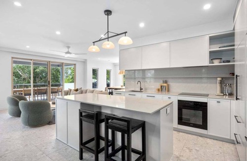 Noosaville House | Varenna on Como; A Boutique luxury penthouse in the heart of Noosaville
