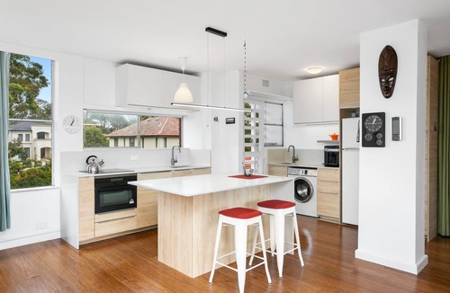 Vaucluse Apartment | Vaucluse - GIRI3 - Girilang Avenue - Bright Vaucluse Stay with Ocean Views