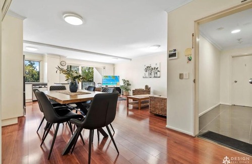 Rockhampton Apartment | Victoria's Apartment | Riverfront, Pool, CBD