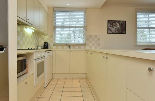 Pokolbin Villa | Villa 2br Provence Villa located within Cypress Lakes Resort